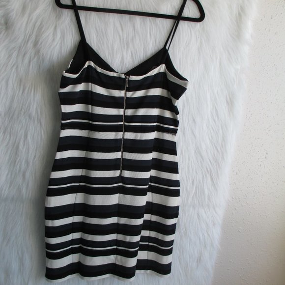 French Connection Bloomingdales Size 12 Sleeveless Spaghetti Strap Dress Striped - Picture 10 of 12